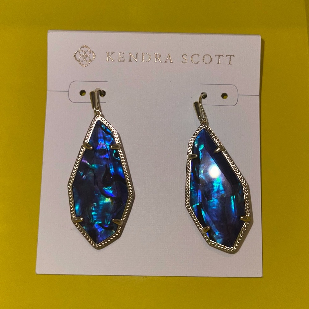 Beautiful Blue Kendra Scott earrings